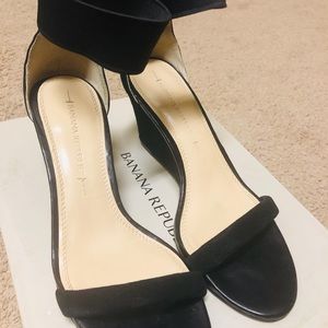 Banana Republic Sandals